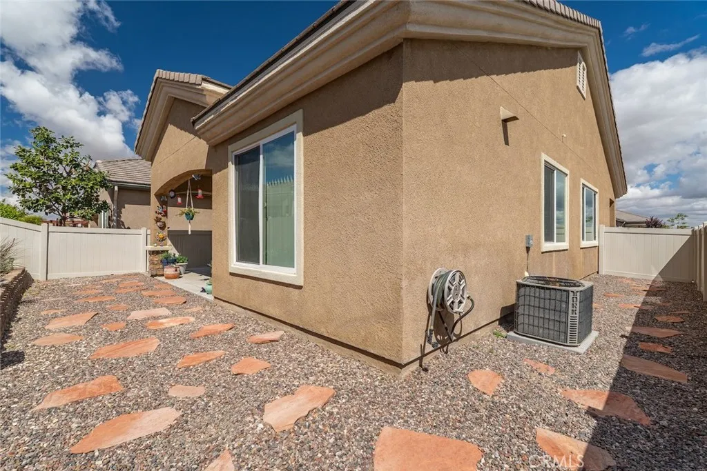 Additional image 65 of 19493 Tor Hill Ln, Apple Valley, CA 92308