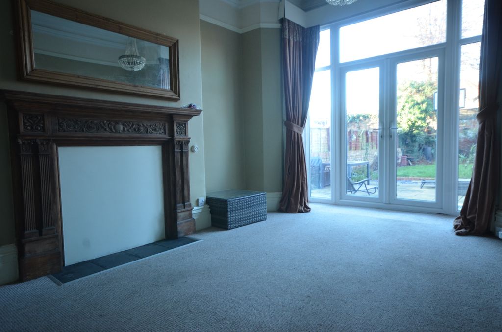 Additional image 8 of 4 bed town house to rentAbbey Road, Grimsby DN32