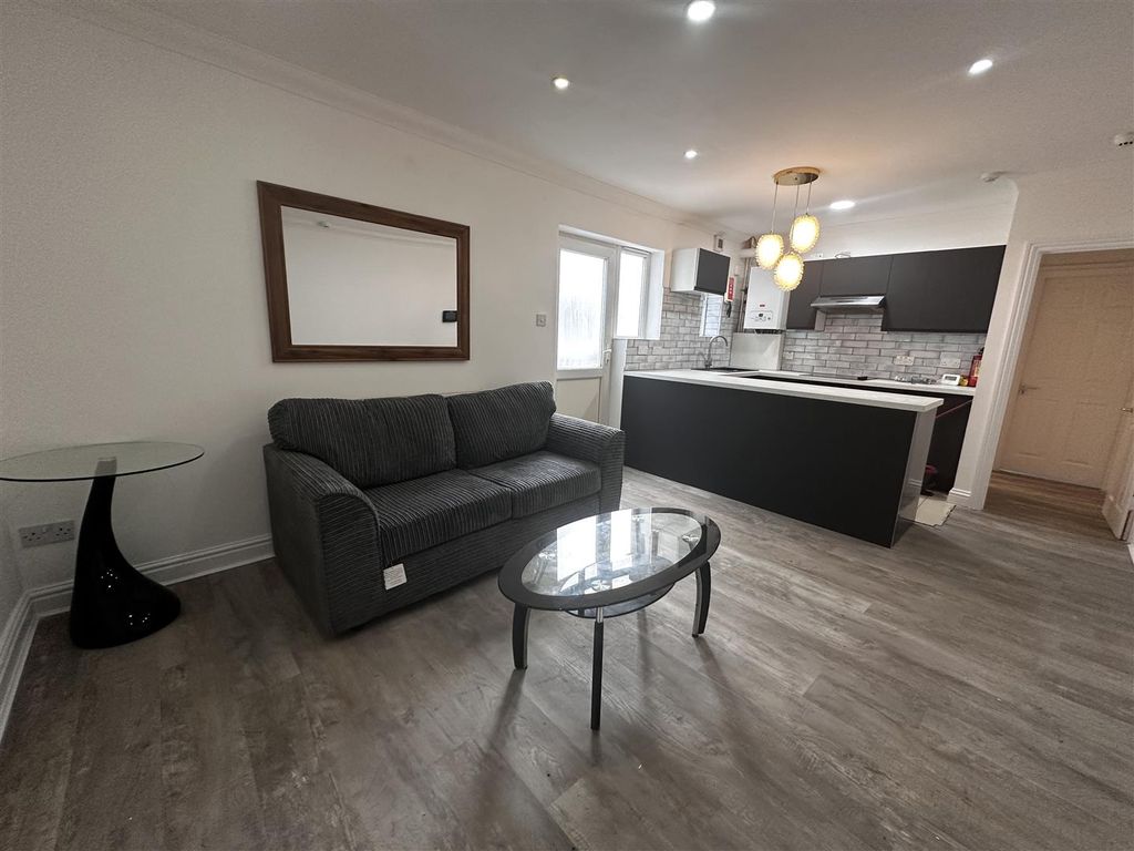 Additional image 2 of 1 bed flat to rentNinian Road, Cardiff CF23