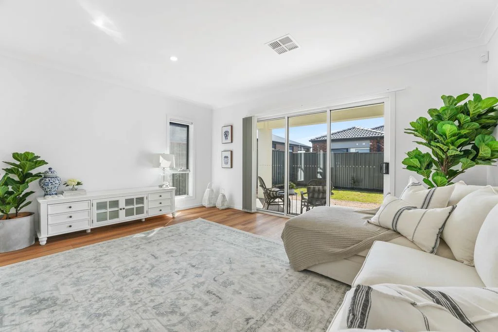 11 Goshawk Court, Caboolture QLD 4510 photo 4