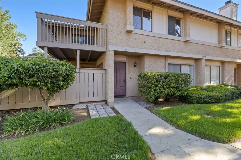 4502 Lubbock Ct Unit D, Simi Valley, CA 93063 photo 2