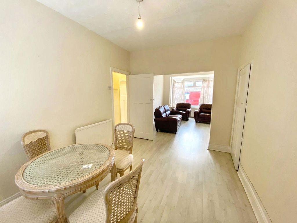 Additional image 3 of 2 bed flat to rentNixon Terrace, Blyth NE24