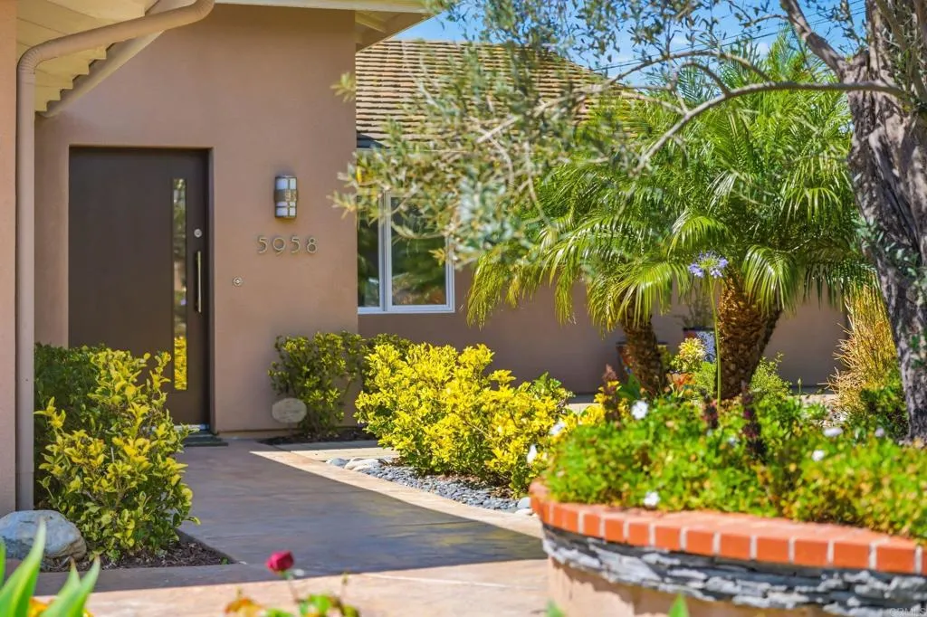 Additional image 3 of 5958 Sagebrush Road, La Jolla, CA 92037