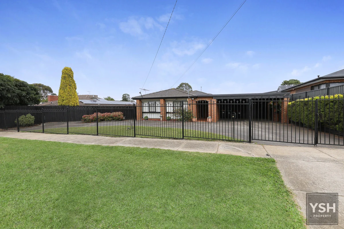 9 Andrew Street, Melton South VIC 3338