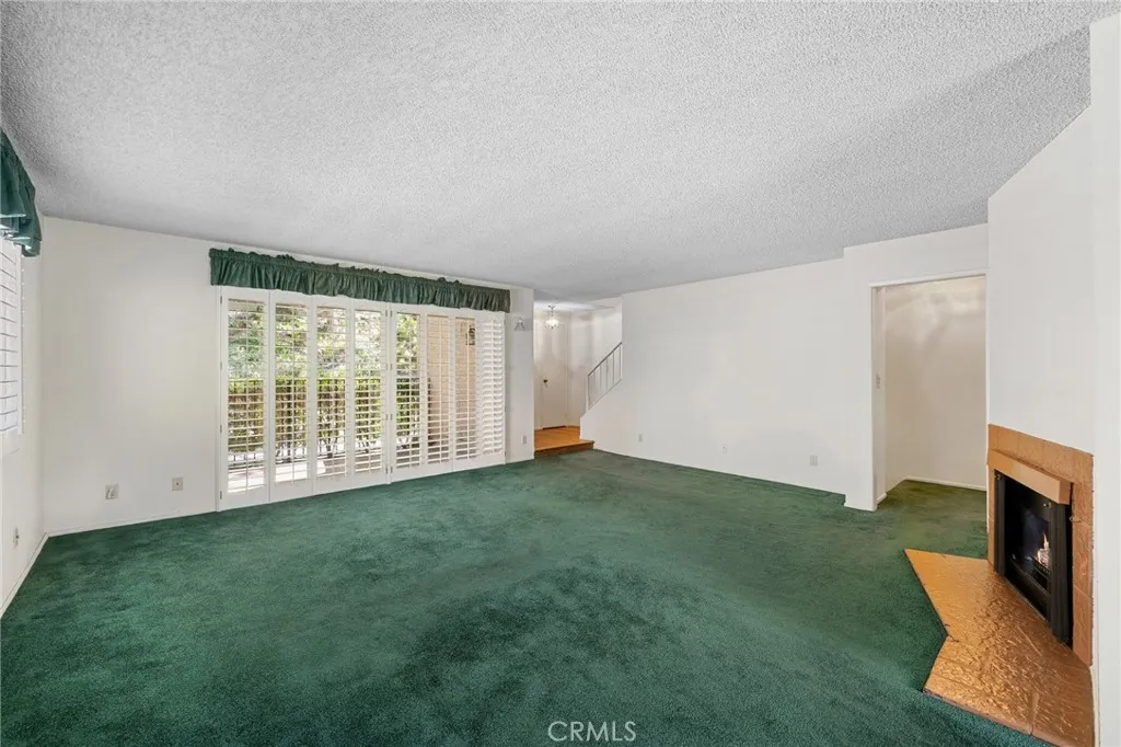 Additional image 9 of 9555 Via Venezia, Burbank, CA 91504
