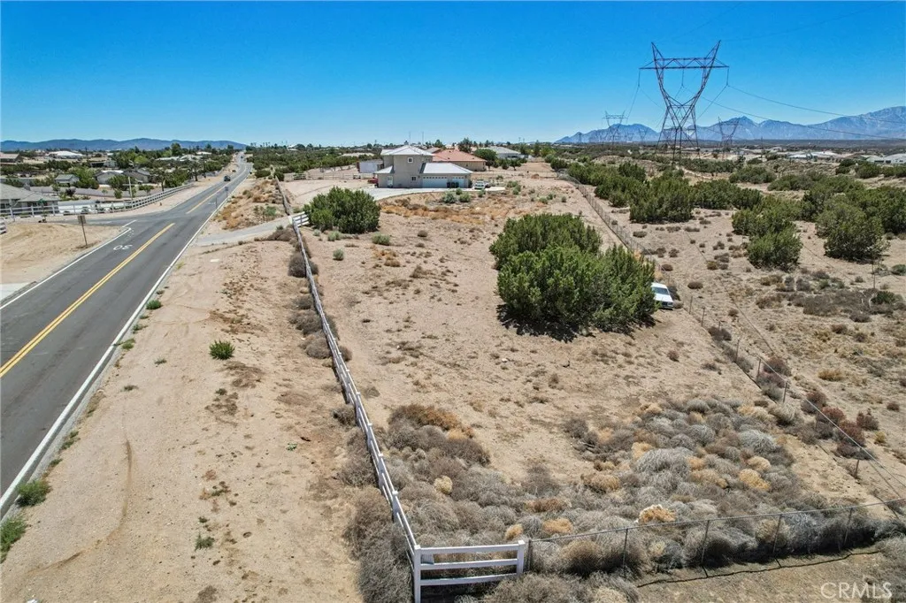 Additional image 34 of 8294 Aster Road, Oak Hills, CA 92344