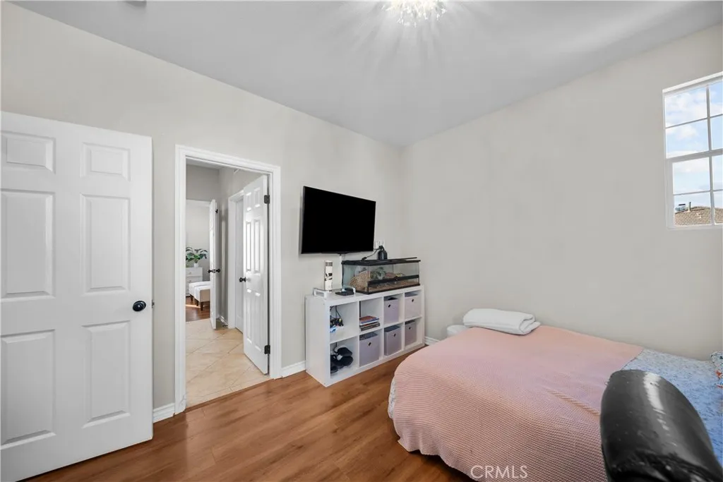 Additional image 133 of 23912 Lakeside Road, Valencia, CA 91355
