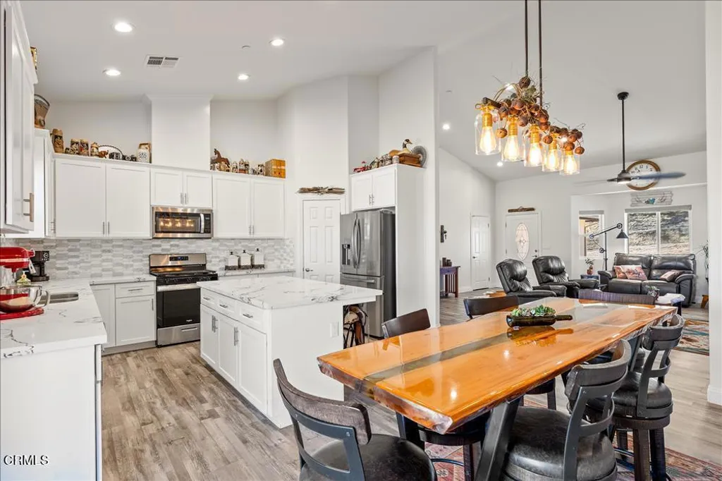 Additional image 8 of 17600 Ascot Court, Tehachapi, CA 93561