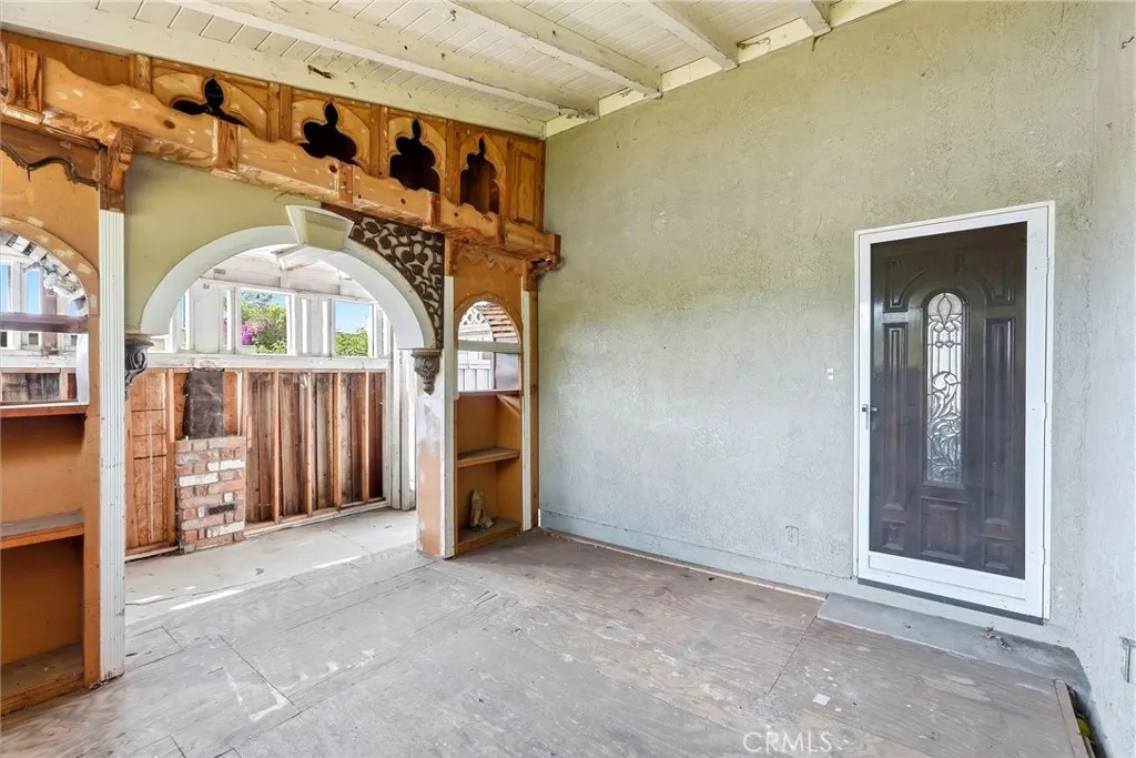 20431 Payeras Street, Chatsworth, CA 91311