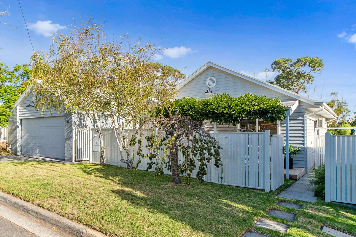 9 Rendlesham Avenue, Mount Eliza VIC 3930