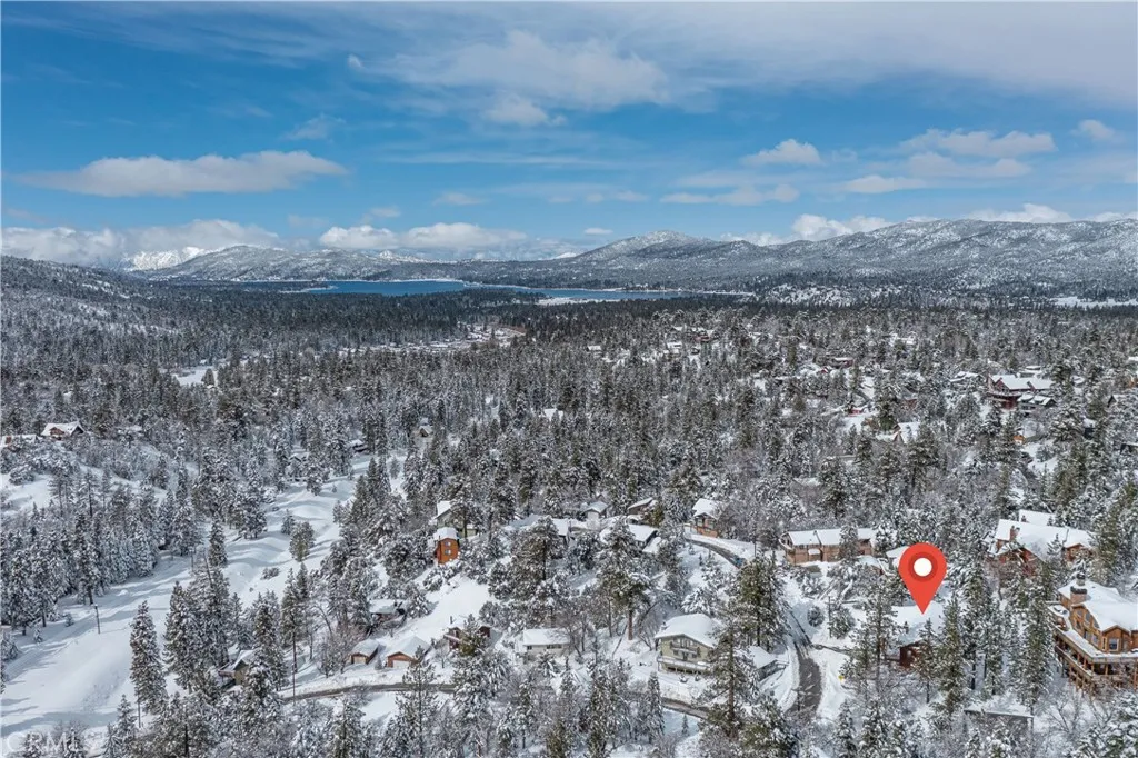 43628 Yosemite Drive, Big Bear Lake, CA 92315