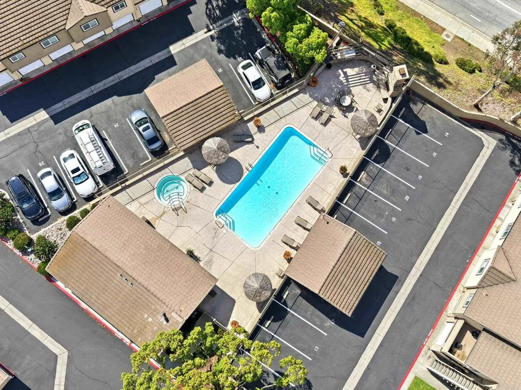 5004 Los Morros Way Unit 2, Oceanside, CA 92057