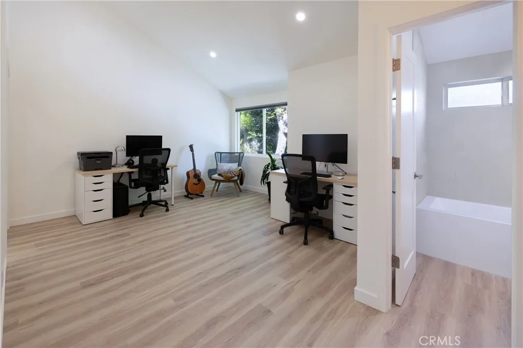 Additional image 20 of 1651 Park Ave Unit B, Long Beach, CA 90815