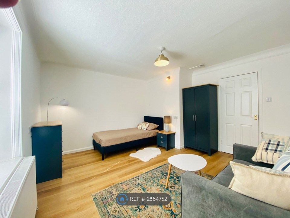 Additional image 3 of Studio to rentGalloway St, Dumfries DG2