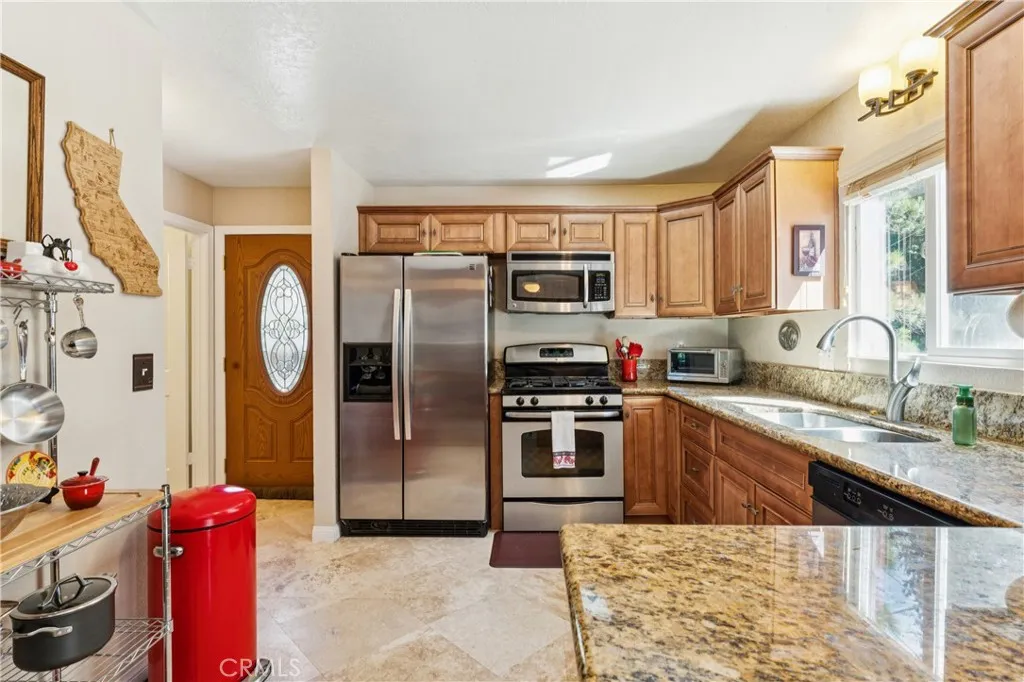 Additional image 11 of 460 Pioneer Road, Lake Arrowhead, CA 92352