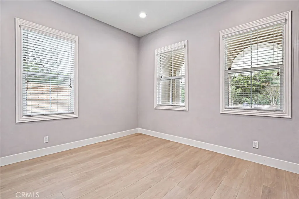 Additional image 21 of 30 Cooper, Lake Forest, CA 92630