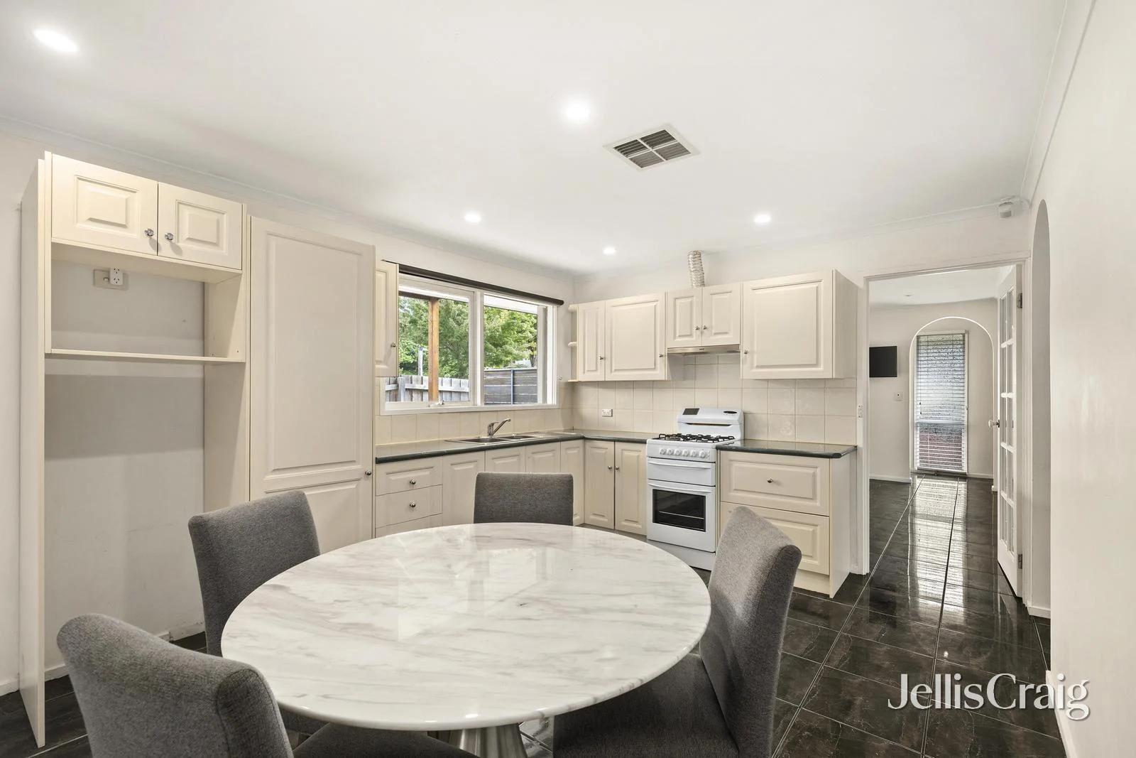 Additional image 4 of 29 Rolling Hills Road, Chirnside Park VIC 3116