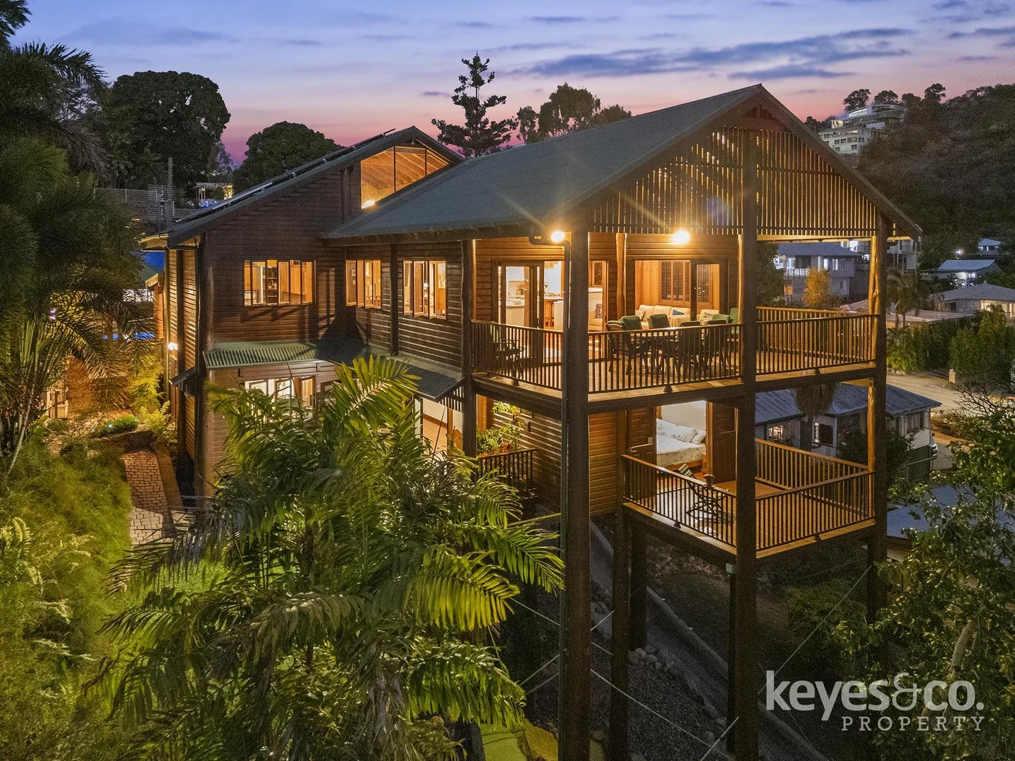 3 Upper Queen Street, North Ward QLD 4810