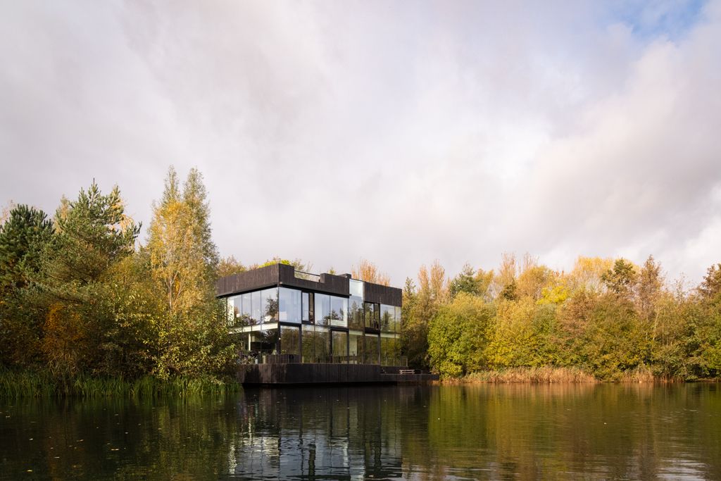 Additional image 28 of 4 bed villa to rentThe Glasshouse, 2 Huntsmans Causeway, Coln Waters, Lechlade, Gloucestershire GL7