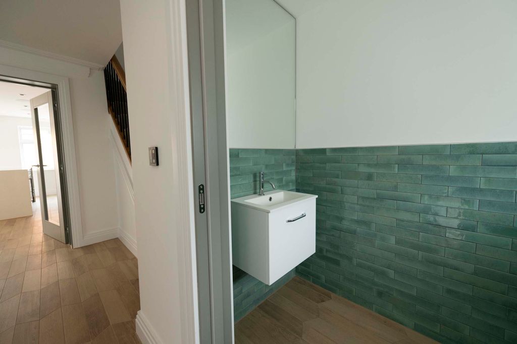 Additional image 5 of 3 bed semi-detached house to rentWinter Place, Crowborough TN6