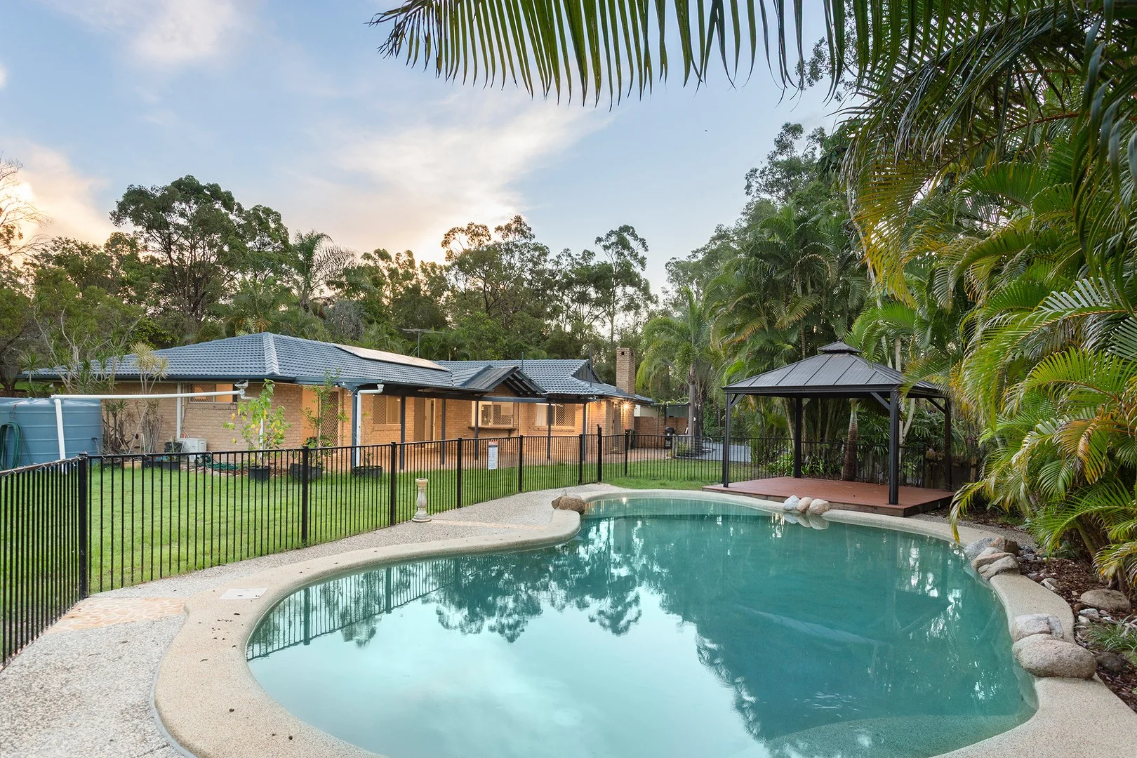 14 Starling Street, Warner QLD 4500