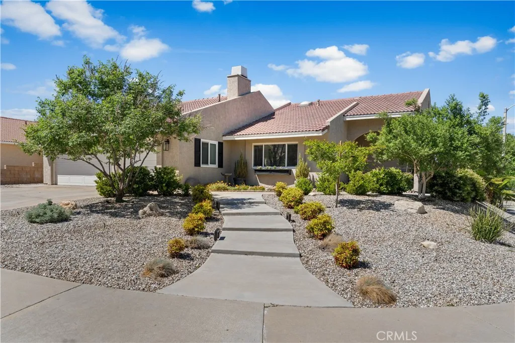 6205 Corinthian Pl, Lancaster, CA 93536