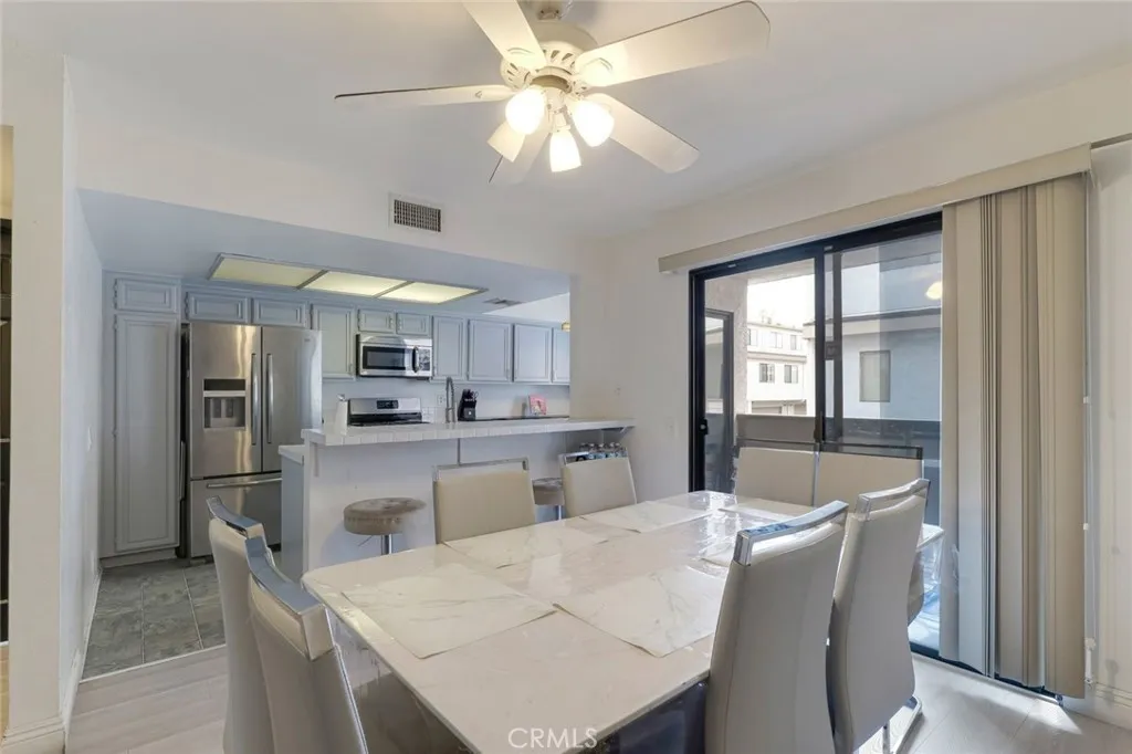 Additional image 43 of 10231 Independence Ave Unit C17, Chatsworth, CA 91311