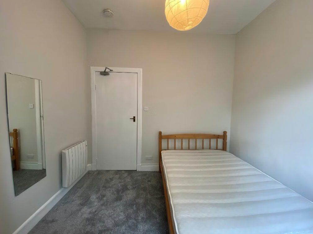 Additional image 5 of 3 bed detached house to rentCaledonian Place, Edinburgh, Midlothian EH11