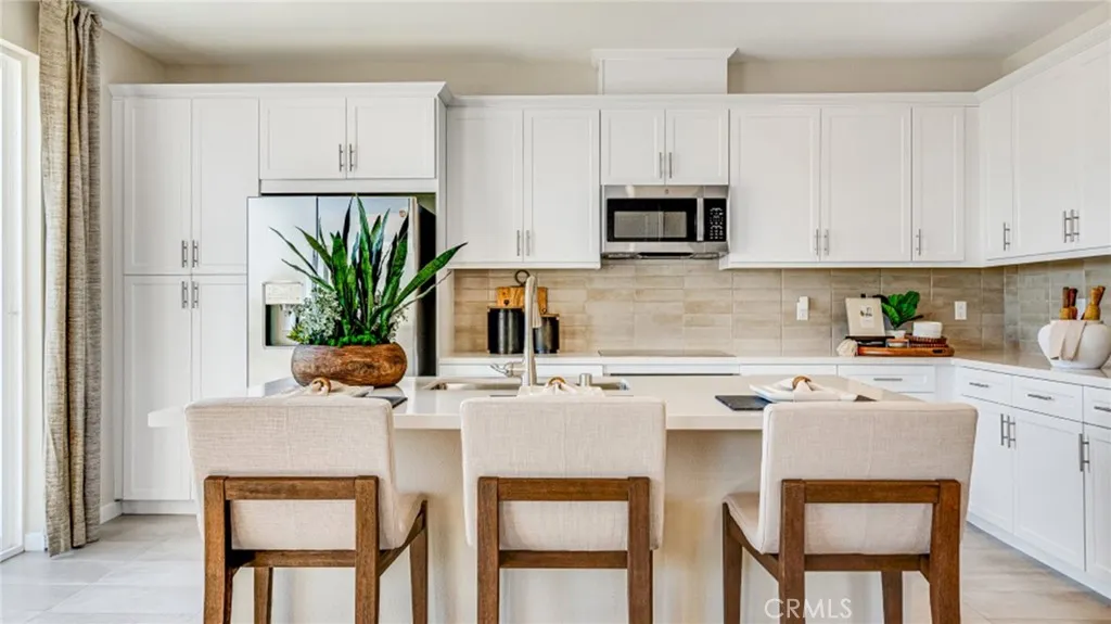 Additional image 2 of 2817 E Amberley Privado, Ontario, CA 91762