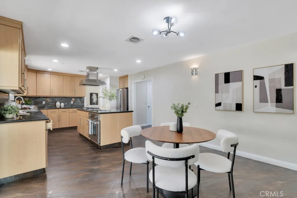 Additional image 6 of 23942 Califa St, Woodland Hills, CA 91367