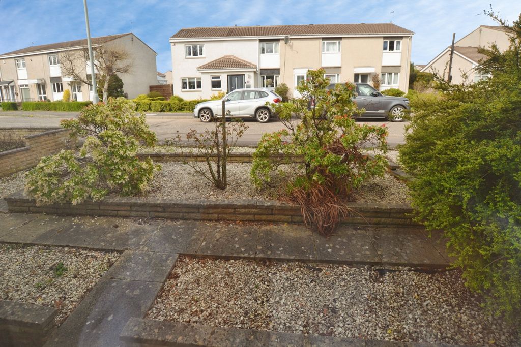 Additional image 6 of 2 bed flat to rentHowden Hall Way, Liberton, Edinburgh EH16