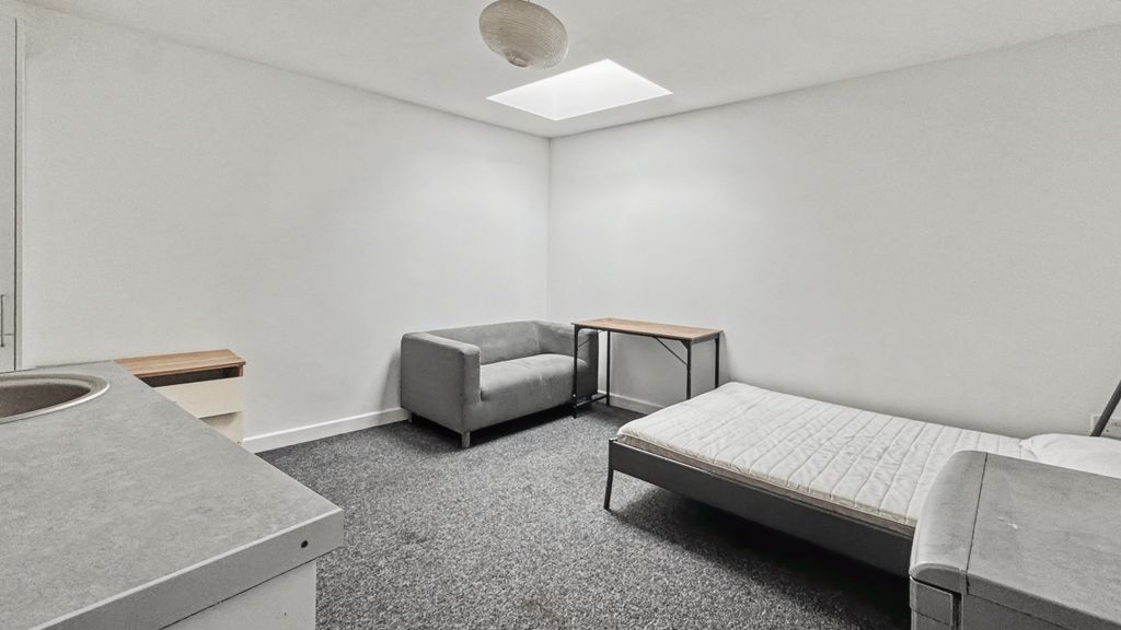 Additional image 2 of 1 bed property to rentChurch Road, St. George, Bristol BS5