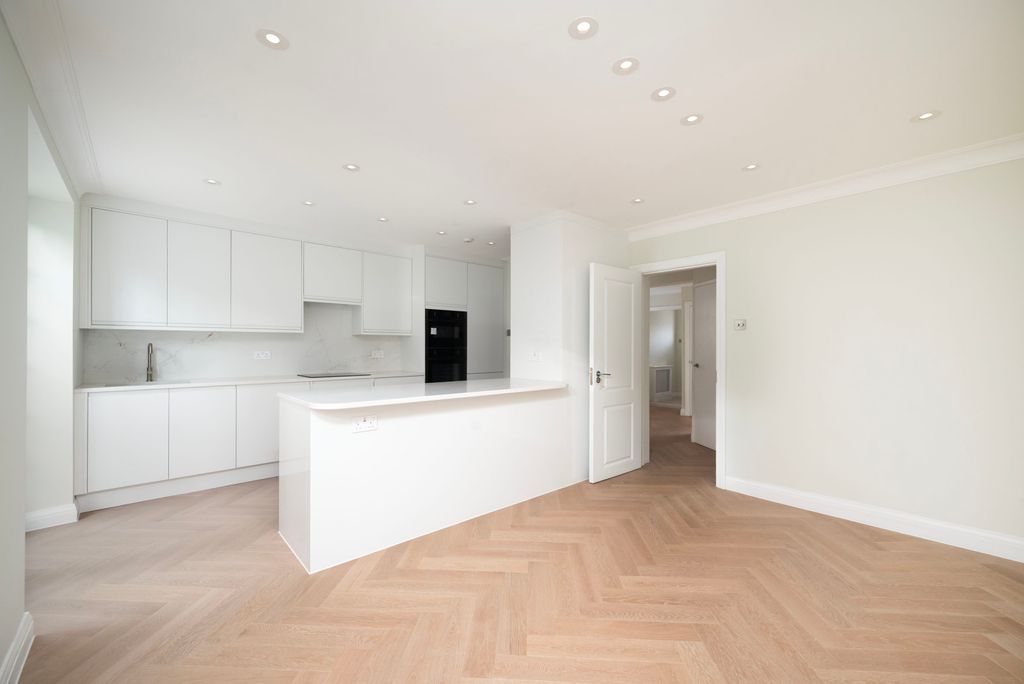 Additional image 3 of 5 bed detached house to rentThe Marlowes, St Johns Wood, London NW8