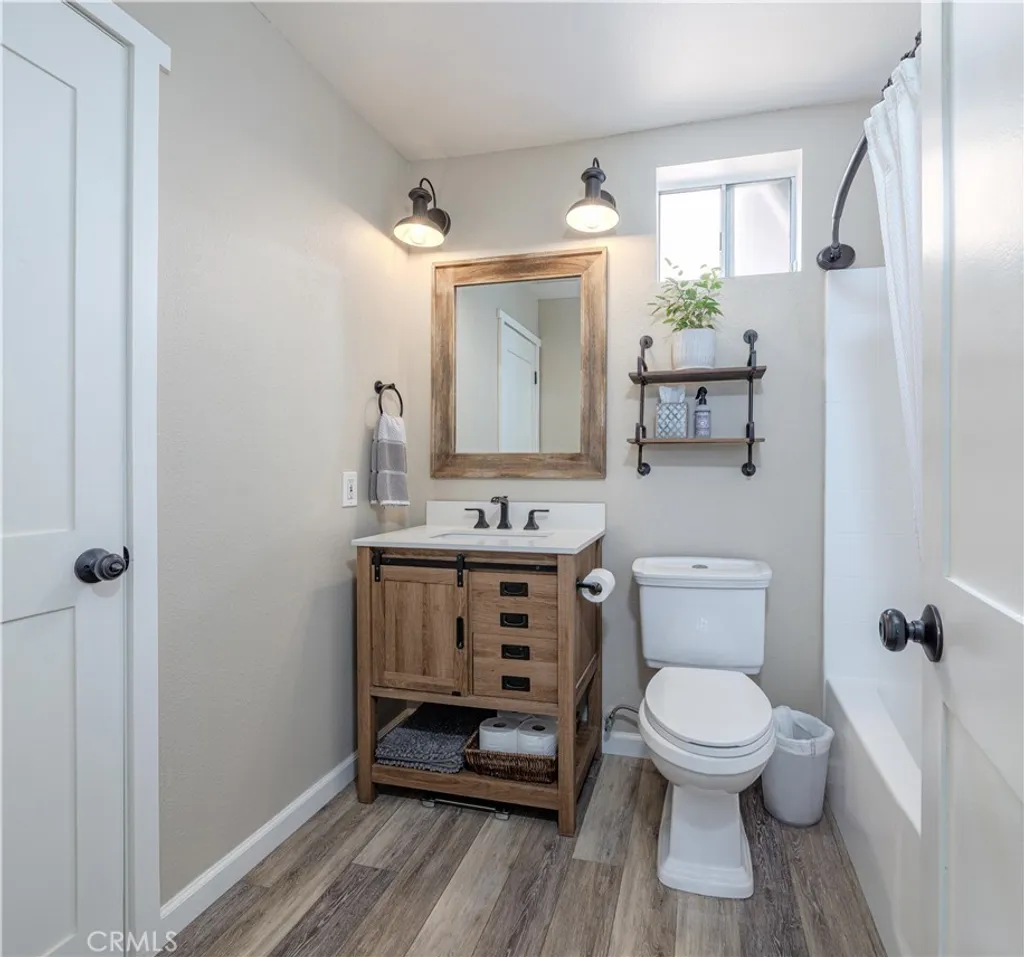 Additional image 24 of 2552 Avenida Del Vista Unit 204, Corona, CA 92882