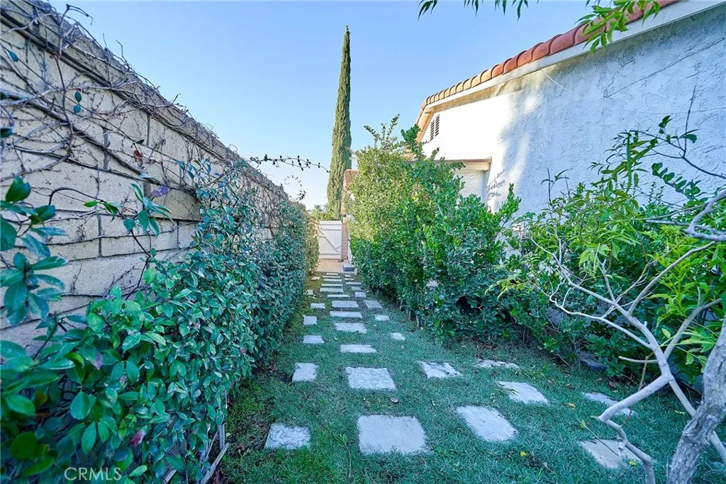 2504 Royale Place, Fullerton, CA 92833