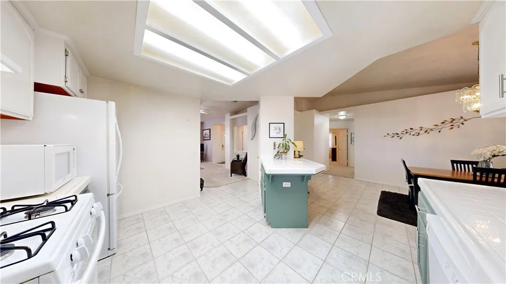 Additional image 110 of 15640 Lime St, Hesperia, CA 92345