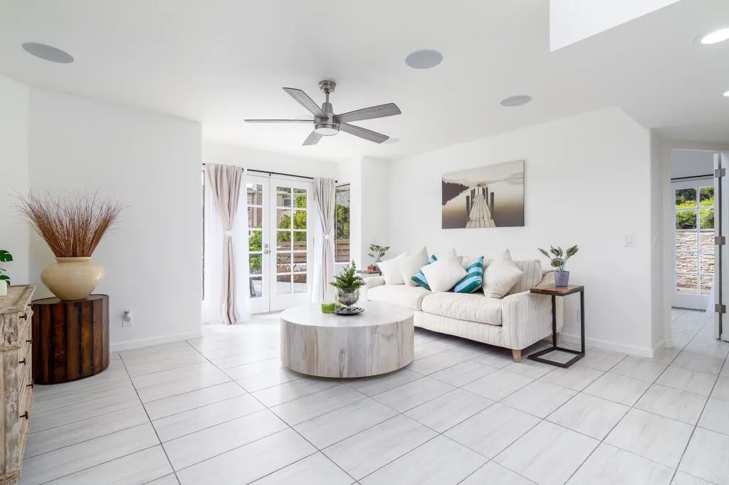 Additional image 36 of 6105 Avenida Chamnez, La Jolla, CA 92037