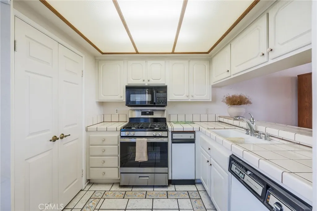 Additional image 37 of 315 N Winnipeg Place Unit I, Long Beach, CA 90814