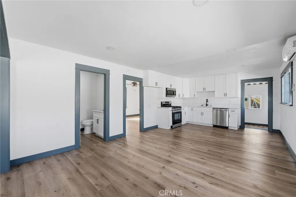 Additional image 39 of 137 W 84th Place, Los Angeles, CA 90003