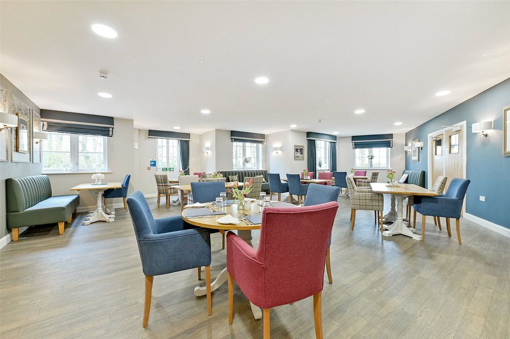 Additional image 12 of 2 bed flat to rentFosseway, Stow On The Wold, Cheltenham, Gloucestershire GL54
