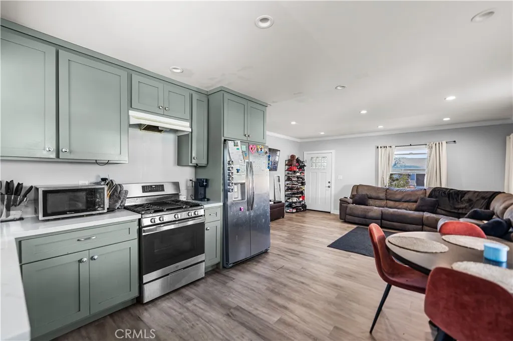 Additional image 27 of 408 W Poplar Street, Compton, CA 90220