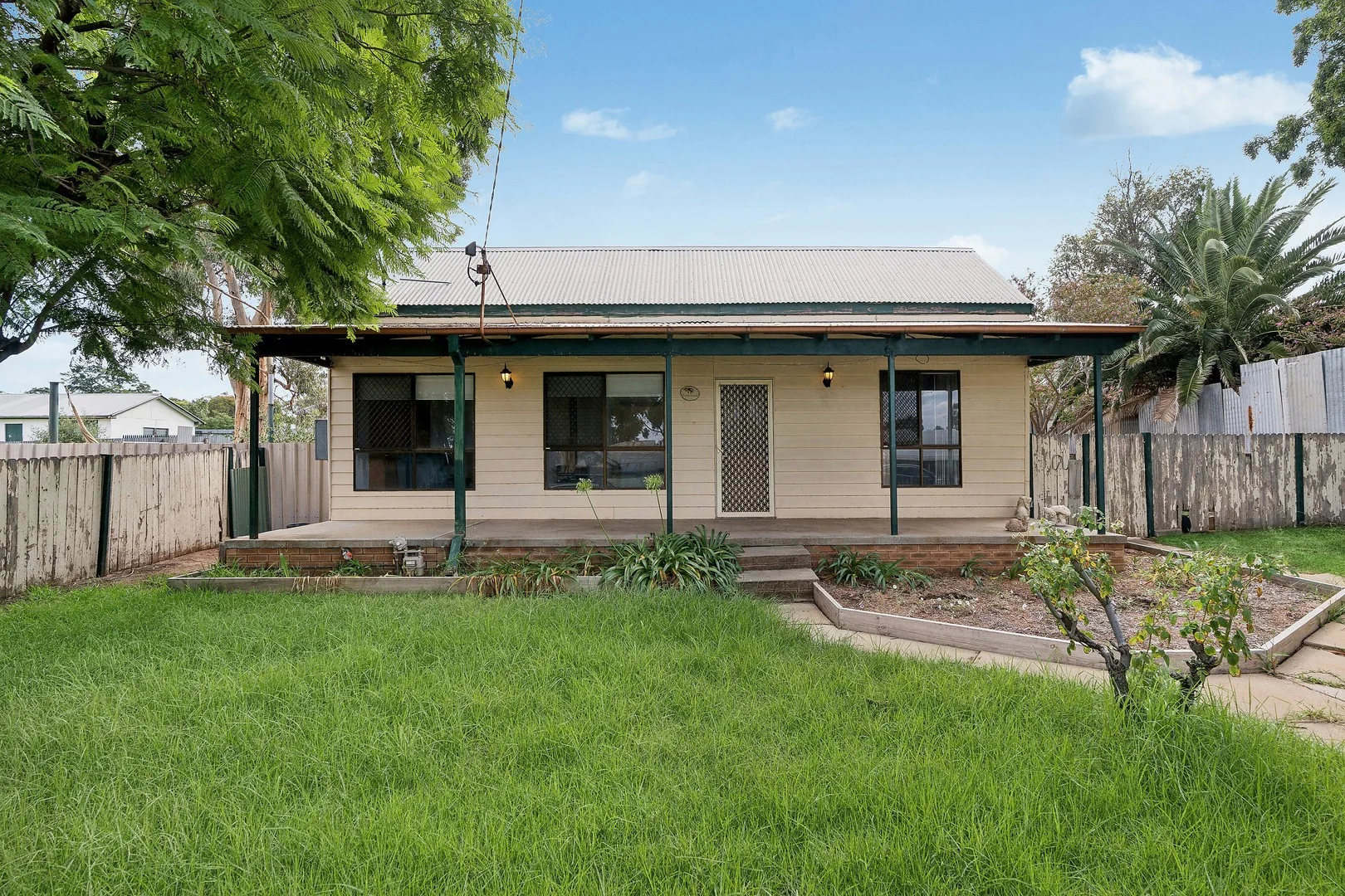 11 Frank Street, Narrandera NSW 2700