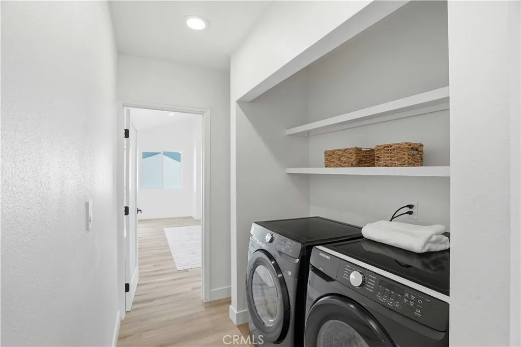 Additional image 27 of 17721 Burbank Blvd, Encino, CA 91316