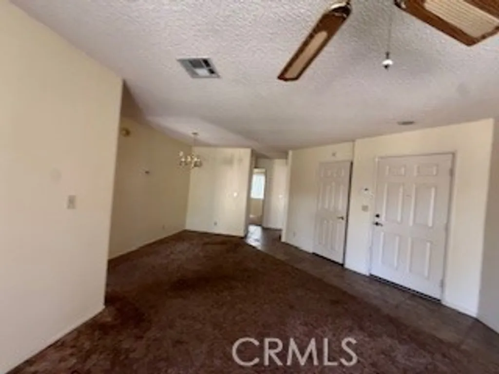 Additional image 12 of 19218 Elm Drive, Apple Valley, CA 92308