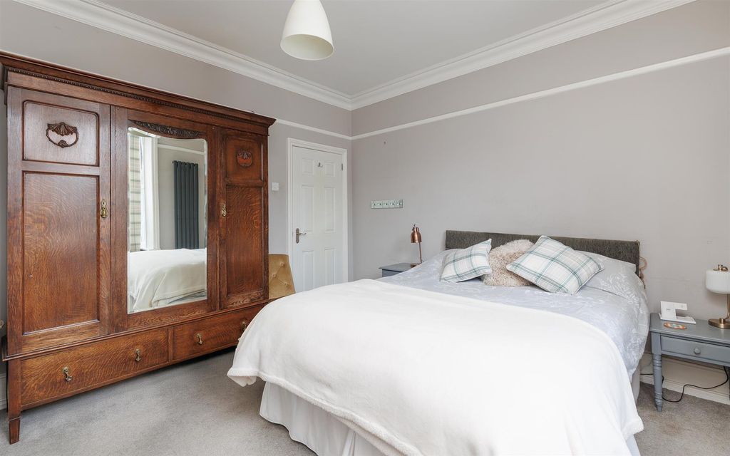 Additional image 15 of 4 bed semi-detached house for saleCowes, Isle Of Wight PO31