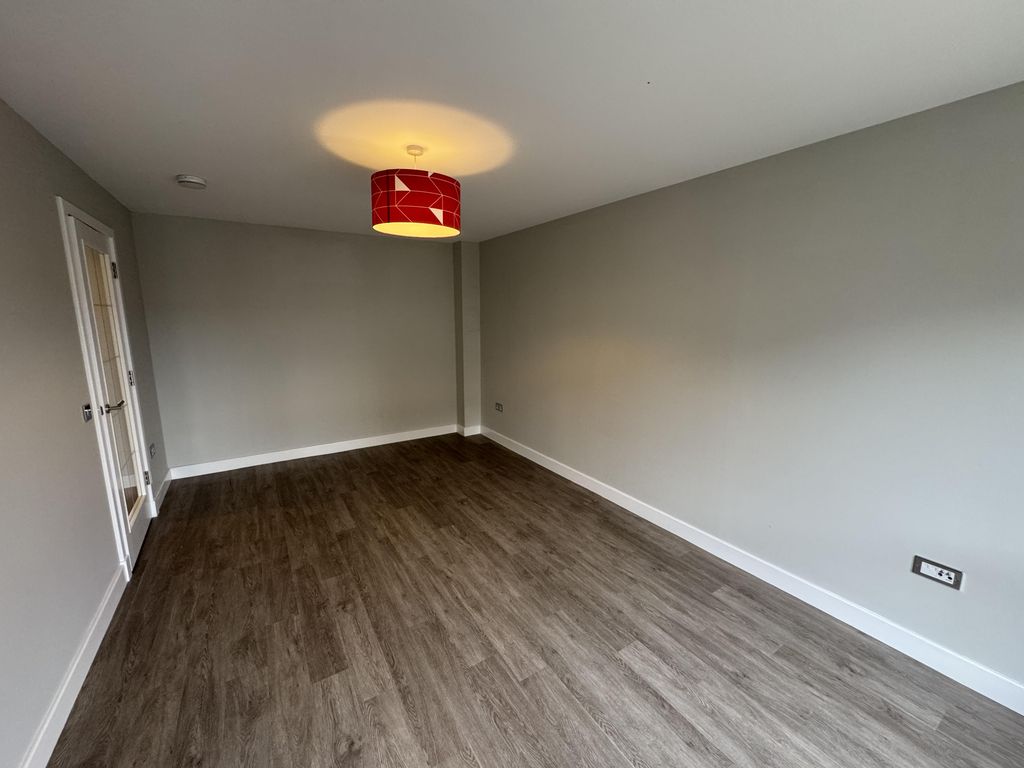 Additional image 5 of 3 bed semi-detached house to rent3 Strathgray Wynd, Dundee DD2
