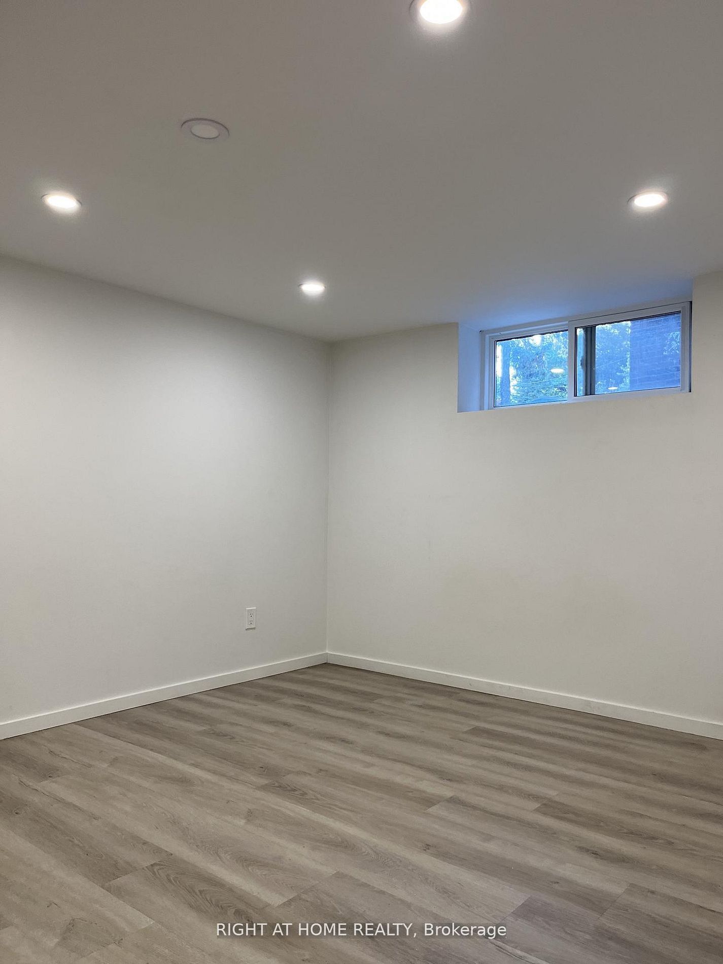 11 Rivercrest Road, Toronto, ON, M6S 4H4 photo 4