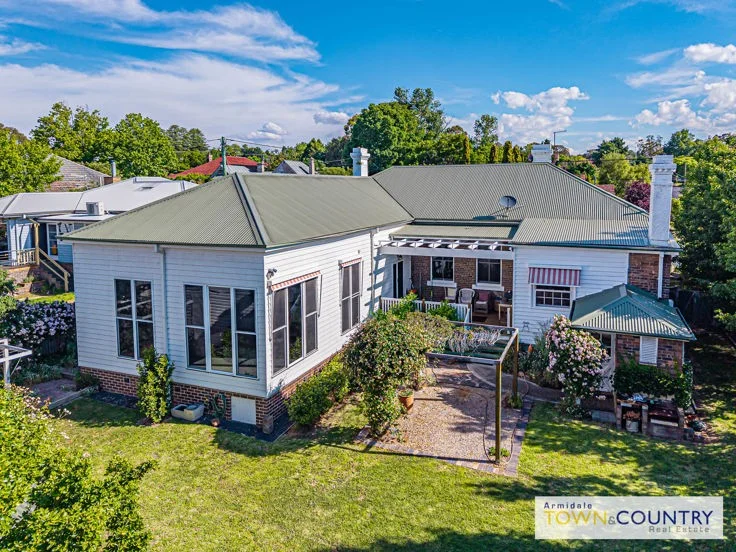 151 Brown Street, Armidale NSW 2350