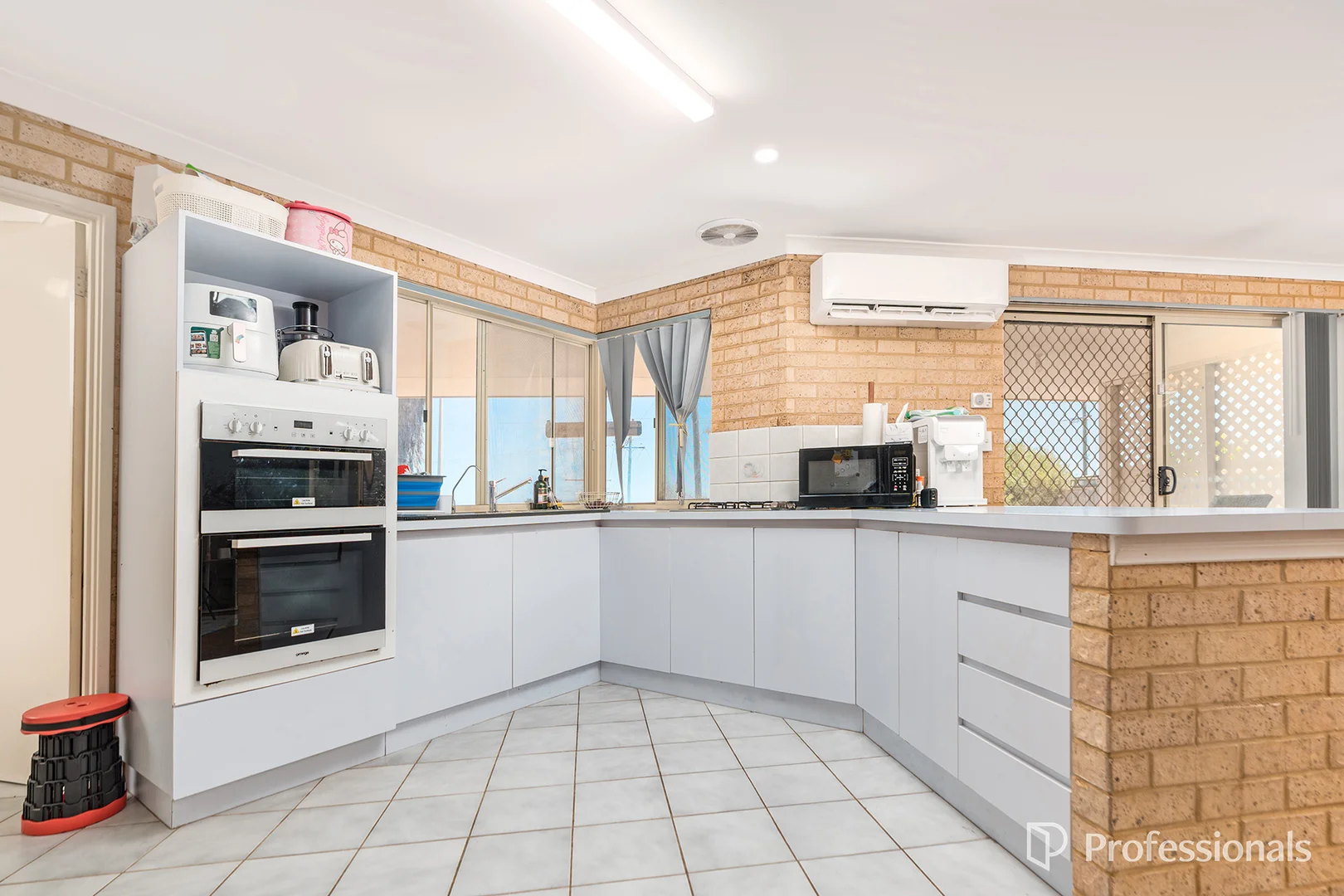 Additional image 3 of 32 Seaview Boulevard, Wandina WA 6530
