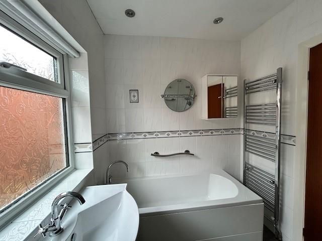 Additional image 7 of 3 bed detached bungalow to rentTyisha Road, Llanelli SA15